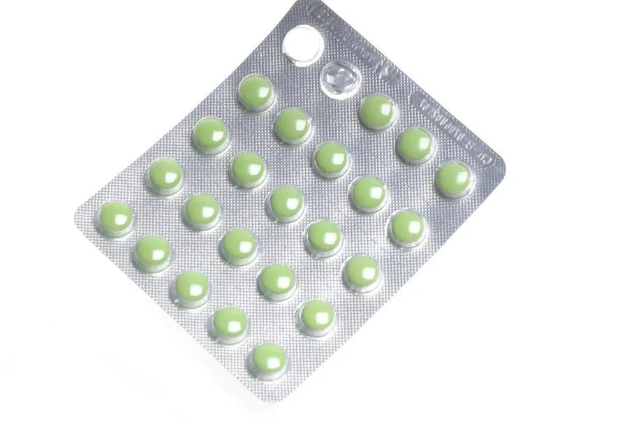 Skutki uboczne pramolanu: co warto wiedzieć o działaniach niepożądanych